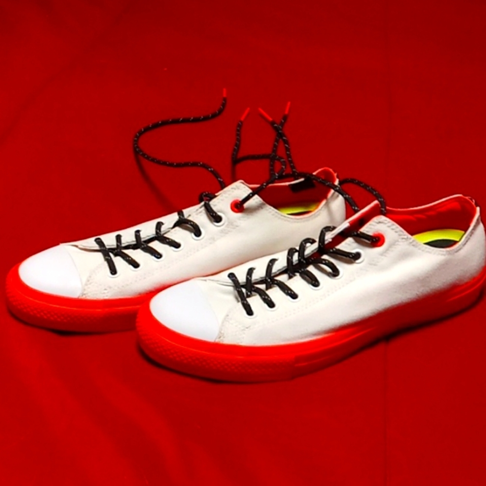 NWOT Converse All STAR! WHITE AND ORANGE